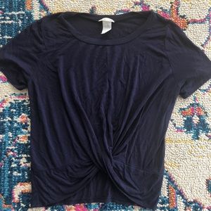 Navy cropped t-shirt